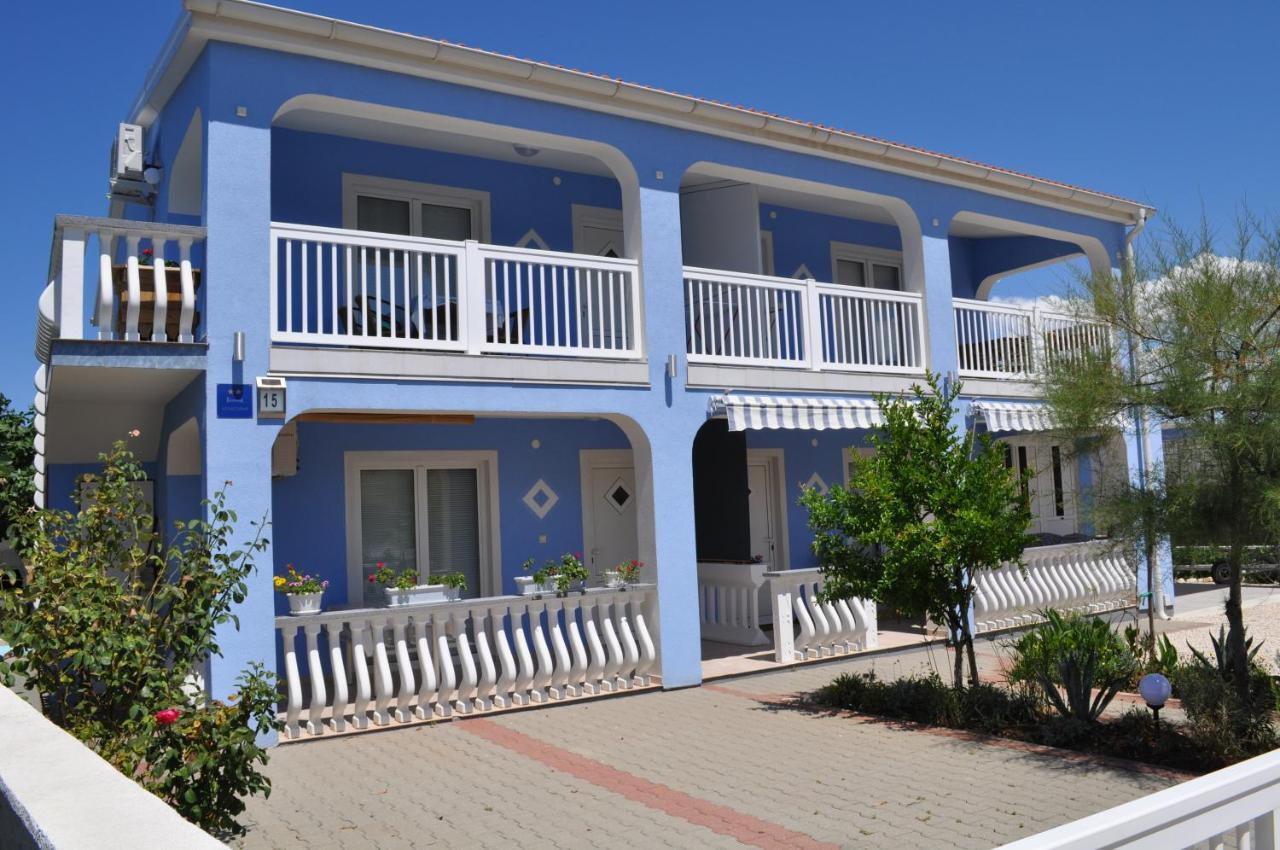 Marina Apartments Vir Esterno foto